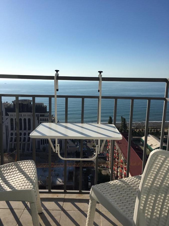 Apartments Inasaredze Batumi Bagian luar foto