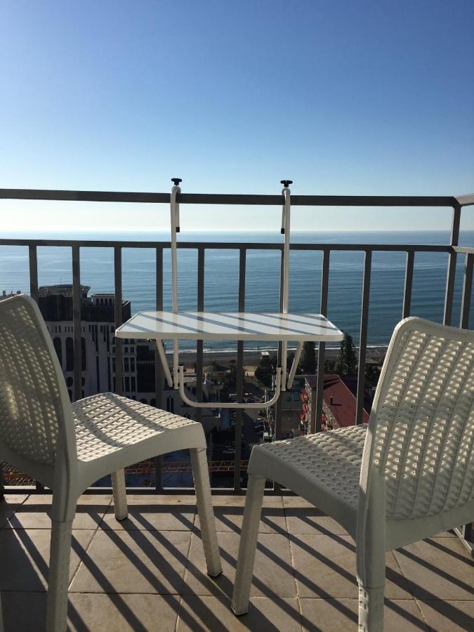 Apartments Inasaredze Batumi Bagian luar foto