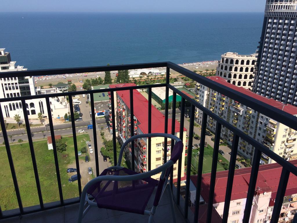 Apartments Inasaredze Batumi Bagian luar foto