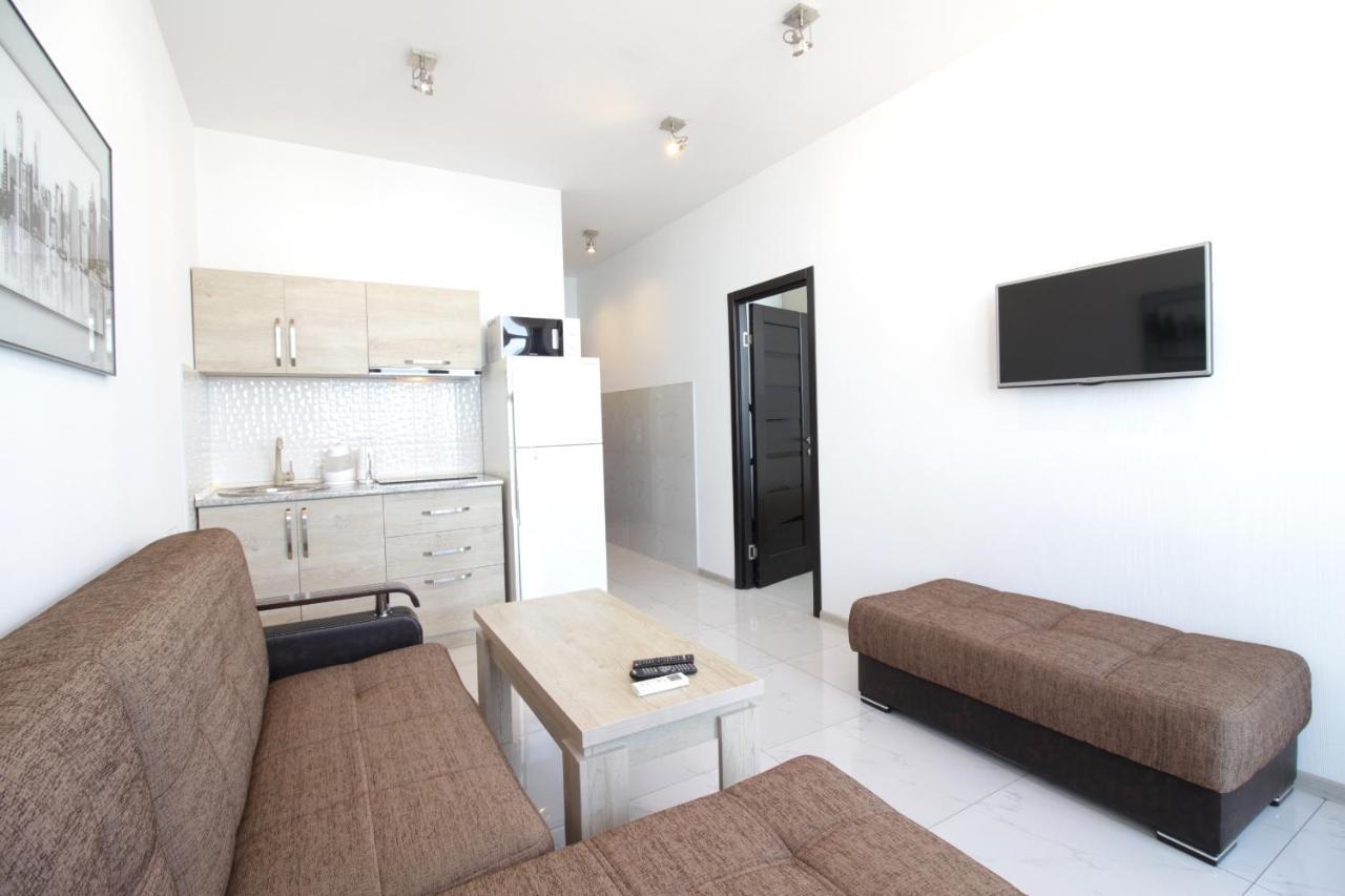 Apartments Inasaredze Batumi Bagian luar foto