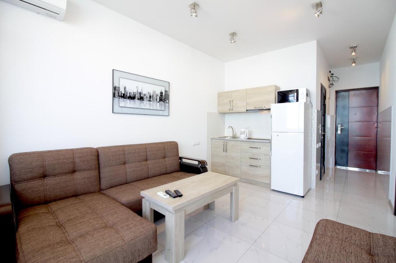 Apartments Inasaredze Batumi Bagian luar foto